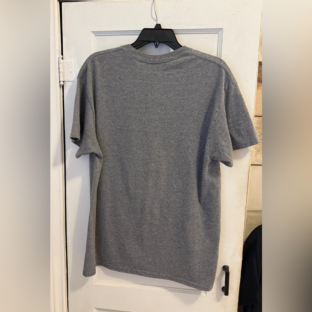 NASCAR Bass Pro Shops Martin Truex Jr. #19 Pit Road Men’s Large Tee. NWOT. - Picture 2 of 6